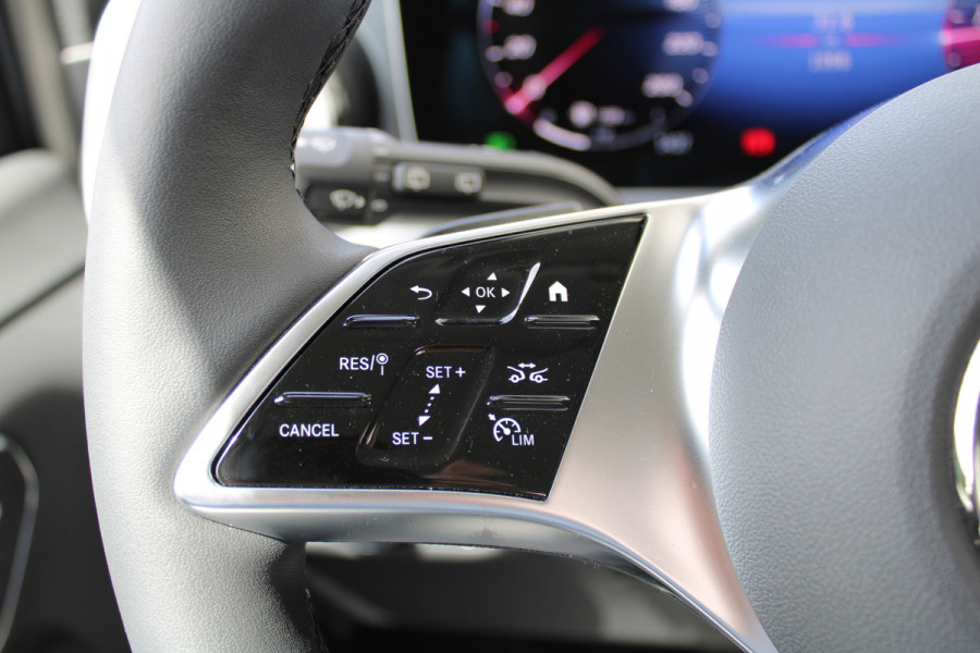 Mercedes-Benz V-Klasse 300d / DC / 4-Matic / Panorama / Luchtvering / 1.000KM!! / 360 Cam / Vol Opties / NIEUW!!