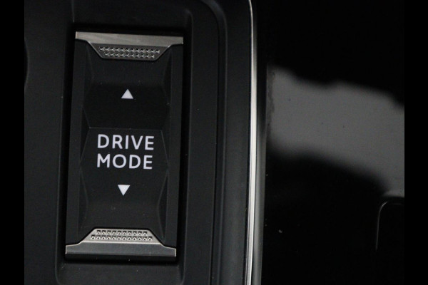 Peugeot 508 1.6 HYbrid GT | SOH 89,6% | Stoelverwarming | Trekhaak | Adaptive cruise | Camera | Carplay | Massage | Navigatie | Keyless | Full LED | Half leder | Climate control | PHEV | Plug In