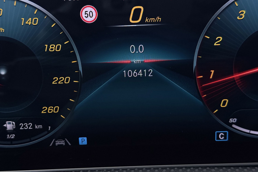 Mercedes-Benz A-Klasse 200 Business Solution AMG(Goed ondH, Navi, Parkeersen V+A, StoelV, Climate Con, Cruise Con, Etc)