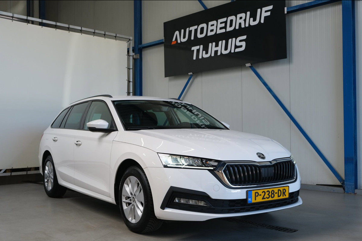 Škoda Octavia Combi 1.0 TSI Ambition - N.A.P. Airco, Cruise, Navi, PDC, Carplay, Virtual Display, Trekhaak.