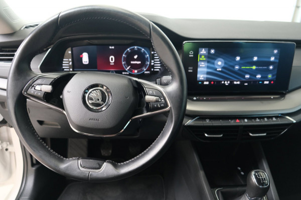 Škoda Octavia Combi 1.0 TSI Ambition - N.A.P. Airco, Cruise, Navi, PDC, Carplay, Virtual Display, Trekhaak.