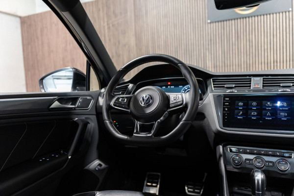 Volkswagen Tiguan 2.0 TSI 4Motion DSG R-Line Pano Navi Camera Leder 220pk