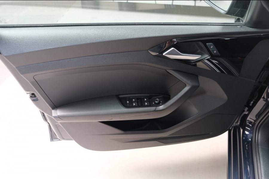 Audi A1 Sportback 30 TFSI Pro Line Automaat - N.A.P. Airco, Cruise, Navi, PDC, Carplay, Virtual Display.