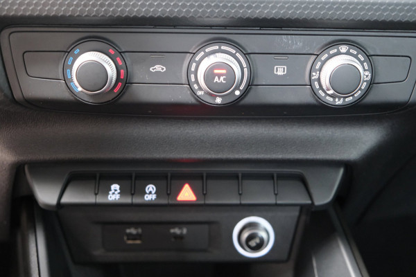 Audi A1 Sportback 30 TFSI Pro Line Automaat - N.A.P. Airco, Cruise, Navi, PDC, Carplay, Virtual Display.