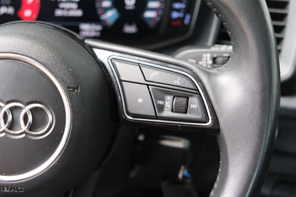 Audi A1 Sportback 30 TFSI Pro Line Automaat - N.A.P. Airco, Cruise, Navi, PDC, Carplay, Virtual Display.