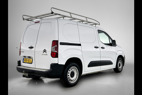 Citroën Berlingo 1.2 Benzine 111PK Euro6 / Distributie is vervangen  /Trekhaak / RVS imperiaal  / Schuifdeur / Airco / Pdc / Apk 01-2027