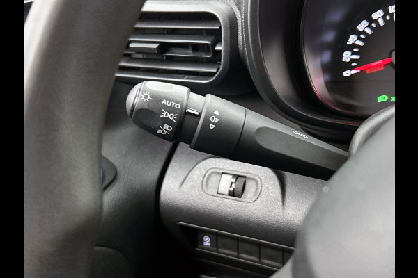 Citroën Berlingo 1.2 Benzine 111PK Euro6 / Distributie is vervangen  /Trekhaak / RVS imperiaal  / Schuifdeur / Airco / Pdc / Apk 01-2027
