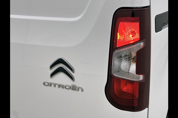 Citroën Berlingo 1.2 Benzine 111PK Euro6 / Distributie is vervangen  /Trekhaak / RVS imperiaal  / Schuifdeur / Airco / Pdc / Apk 01-2027