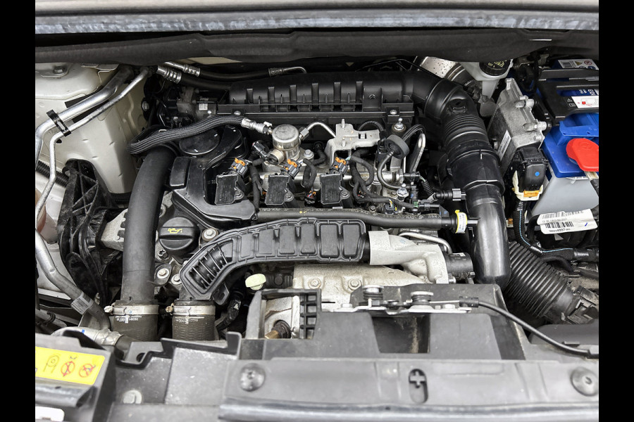 Citroën Berlingo 1.2 Benzine 111PK Euro6 / Distributie is vervangen  /Trekhaak / RVS imperiaal  / Schuifdeur / Airco / Pdc / Apk 01-2027