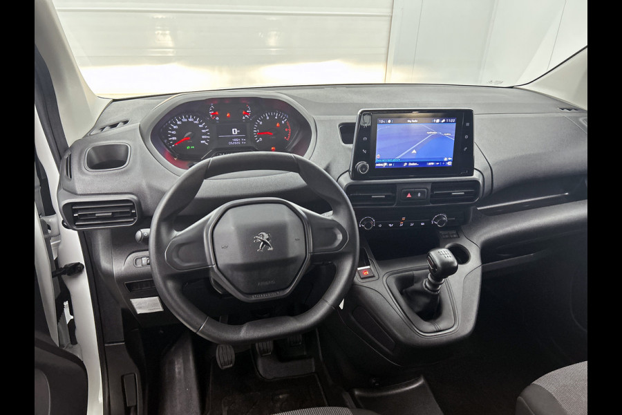 Peugeot Partner 1.2 Benzine 111PK Euro6 Premium / Airco / Navigatie / Cruise-ctr. / Schuifdeur + Raam / Radio multimedia / Apk 08-2027