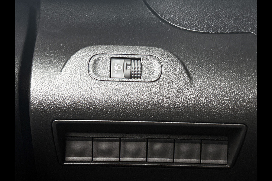 Peugeot Partner 1.2 Benzine 111PK Euro6 Premium / Airco / Navigatie / Cruise-ctr. / Schuifdeur + Raam / Radio multimedia / Apk 08-2027