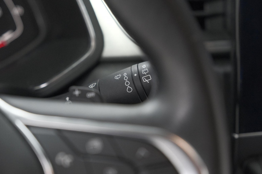 Renault Captur TCe 130 EDC Intens | Trekhaak | 360 Camera | Dodehoekdetectie | Groot Infotainmentscherm