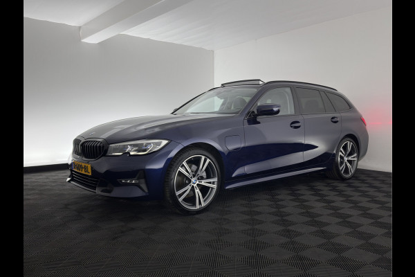 BMW 3 Serie Touring 320e Business Edition Plus (Plug-in) (INCL-BTW) Aut. *PANO | LASER-LED | LEATHER | HEATED-SPORTSEATS | HIFI-SOUND | KEYLESS | DIGI-COCKPIT | NAVI-FULLMAP | DAB | AMBIENTLIGHT | PRIVACY-GLASS | ECC | PDC | CRUISE | TOWBAR | 19''A
