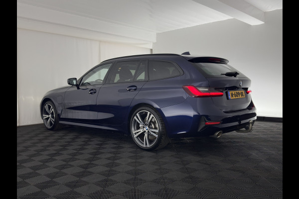 BMW 3 Serie Touring 320e Business Edition Plus (Plug-in) (INCL-BTW) Aut. *PANO | LASER-LED | LEATHER | HEATED-SPORTSEATS | HIFI-SOUND | KEYLESS | DIGI-COCKPIT | NAVI-FULLMAP | DAB | AMBIENTLIGHT | PRIVACY-GLASS | ECC | PDC | CRUISE | TOWBAR | 19''A
