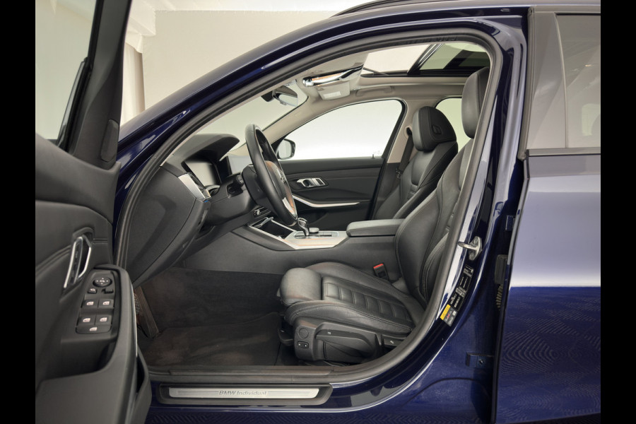 BMW 3 Serie Touring 320e Business Edition Plus (Plug-in) (INCL-BTW) Aut. *PANO | LASER-LED | LEATHER | HEATED-SPORTSEATS | HIFI-SOUND | KEYLESS | DIGI-COCKPIT | NAVI-FULLMAP | DAB | AMBIENTLIGHT | PRIVACY-GLASS | ECC | PDC | CRUISE | TOWBAR | 19''A