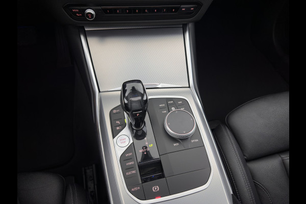 BMW 3 Serie Touring 320e Business Edition Plus (Plug-in) (INCL-BTW) Aut. *PANO | LASER-LED | LEATHER | HEATED-SPORTSEATS | HIFI-SOUND | KEYLESS | DIGI-COCKPIT | NAVI-FULLMAP | DAB | AMBIENTLIGHT | PRIVACY-GLASS | ECC | PDC | CRUISE | TOWBAR | 19''A