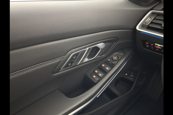 BMW 3 Serie Touring 320e Business Edition Plus (Plug-in) (INCL-BTW) Aut. *PANO | LASER-LED | LEATHER | HEATED-SPORTSEATS | HIFI-SOUND | KEYLESS | DIGI-COCKPIT | NAVI-FULLMAP | DAB | AMBIENTLIGHT | PRIVACY-GLASS | ECC | PDC | CRUISE | TOWBAR | 19''A