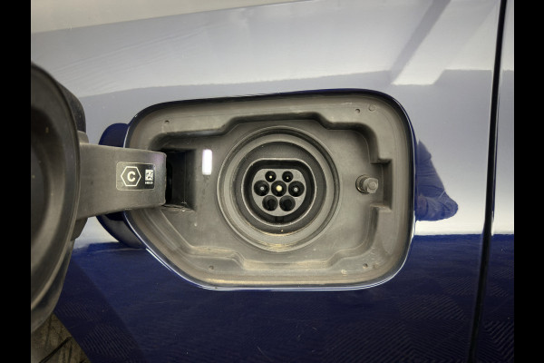 BMW 3 Serie Touring 320e Business Edition Plus (Plug-in) (INCL-BTW) Aut. *PANO | LASER-LED | LEATHER | HEATED-SPORTSEATS | HIFI-SOUND | KEYLESS | DIGI-COCKPIT | NAVI-FULLMAP | DAB | AMBIENTLIGHT | PRIVACY-GLASS | ECC | PDC | CRUISE | TOWBAR | 19''A