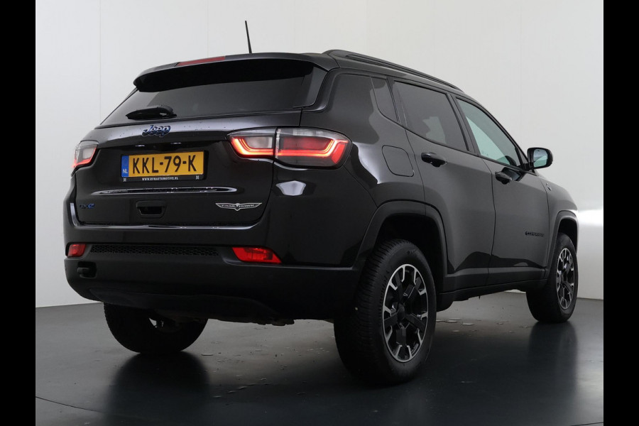 Jeep Compass 4xe 240 Plug-in Hybrid Electric Trailhawk VAN: 31.900,- VOOR: 28.877,- UW WKVOORDEEL: 3.023,- | 1.3 Plug-In Hybrid | 4WD PHEV | ADAPTIVE CRUISE CONTROL | ACHTERUIT RIJ CAMERA | 20.000KM |