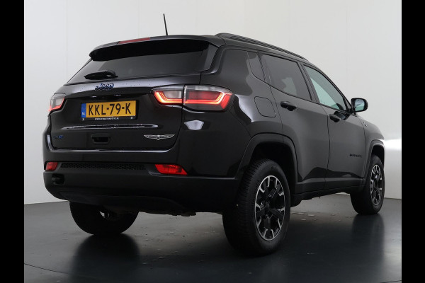 Jeep Compass 4xe 240 Plug-in Hybrid Electric Trailhawk VAN: 31.900,- VOOR: 28.877,- UW WKVOORDEEL: 3.023,- | 1.3 Plug-In Hybrid | 4WD PHEV | ADAPTIVE CRUISE CONTROL | ACHTERUIT RIJ CAMERA | 20.000KM |