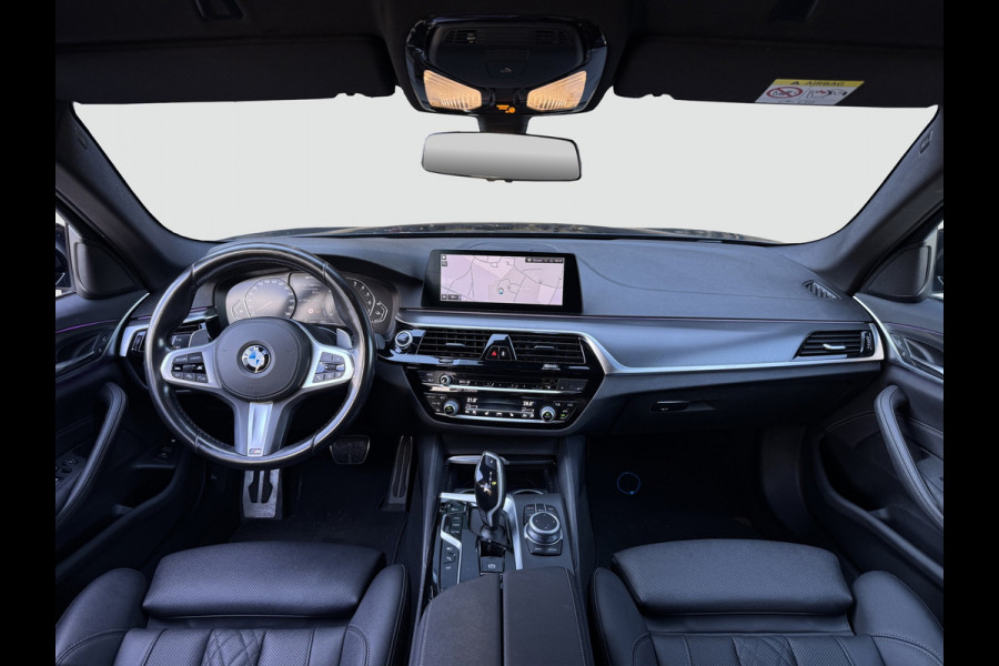 BMW 5 Serie Touring 530e M-Sport | Trekhaak | 360 | ACC | Dealer onderhouden | Elektrische achterklep | Stoelverwraming | LED