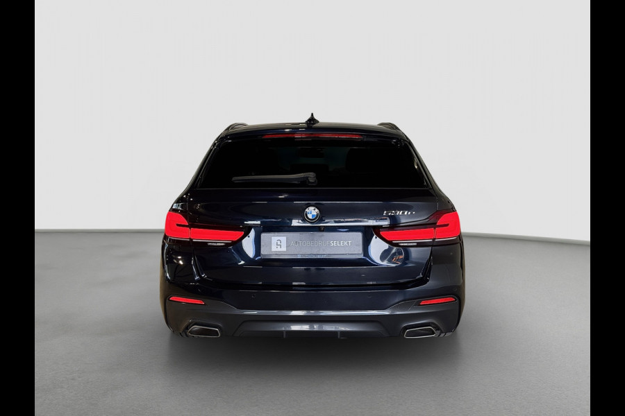 BMW 5 Serie Touring 530e M-Sport | Trekhaak | 360 | ACC | Dealer onderhouden | Elektrische achterklep | Stoelverwraming | LED