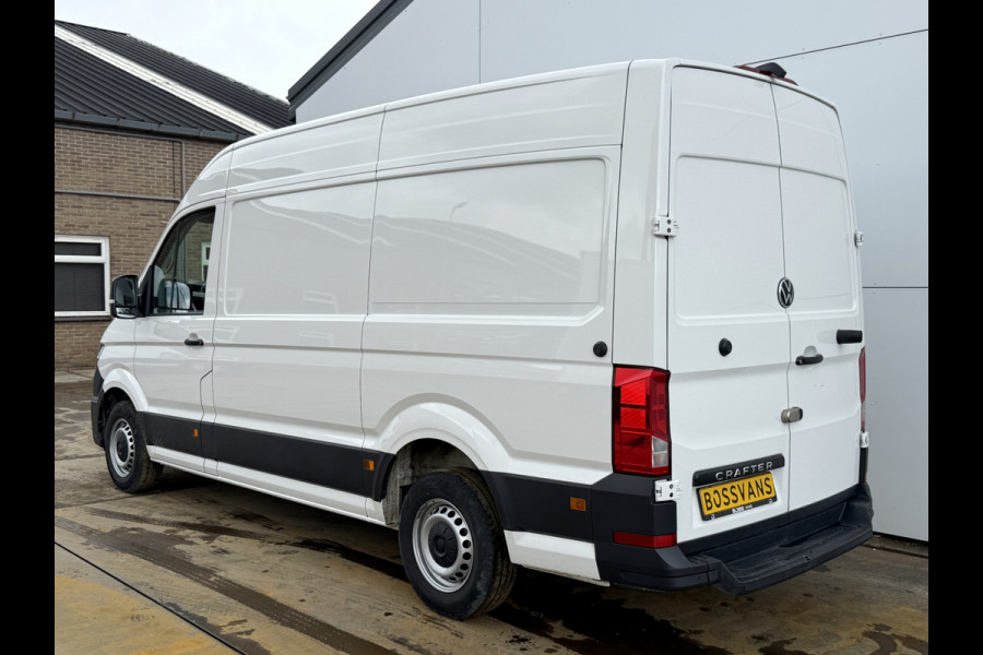 Volkswagen Crafter 2.0 TDI 140PK Nieuw Model! L3H3 Camera Climate control Carplay Parkeersensoren v+a