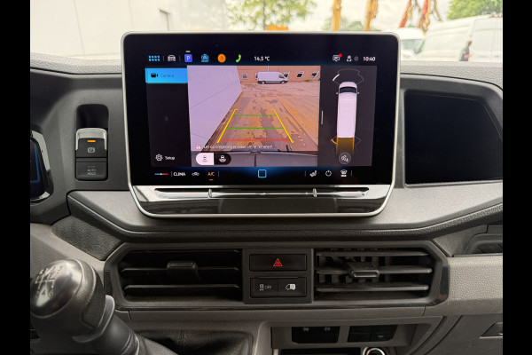 Volkswagen Crafter 2.0 TDI 140PK Nieuw Model! L3H3 Camera Climate control Carplay Parkeersensoren v+a
