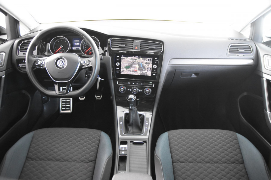 Volkswagen Golf Variant iQ Drive *1ste Eigenaar*Navigatie*Trekhaak*