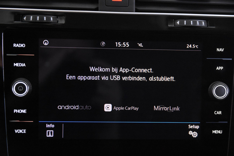 Volkswagen Golf Variant iQ Drive *1ste Eigenaar*Navigatie*Trekhaak*