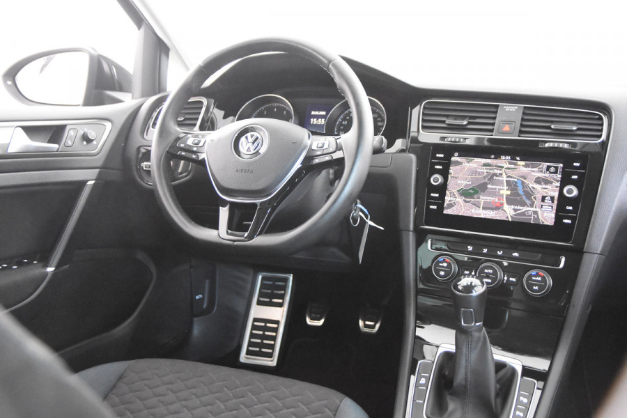 Volkswagen Golf Variant iQ Drive *1ste Eigenaar*Navigatie*Trekhaak*
