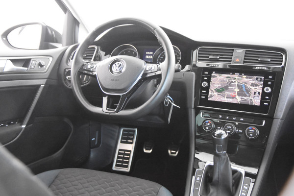 Volkswagen Golf Variant iQ Drive *1ste Eigenaar*Navigatie*Trekhaak*