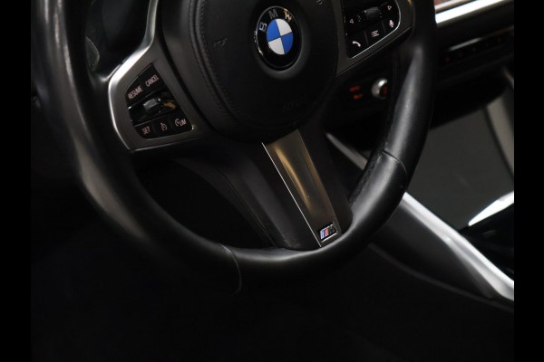 BMW 3 Serie Touring 330e eDrive M Sport [CAMERA, APPLE CARPLAY, ANDROID, TREKHAAK, CRUISE, STOELVERWARMING, ELEKTRISCHE ACHTERKLEP, PDC, NAVIGATIE, NIEUWSTAAT]