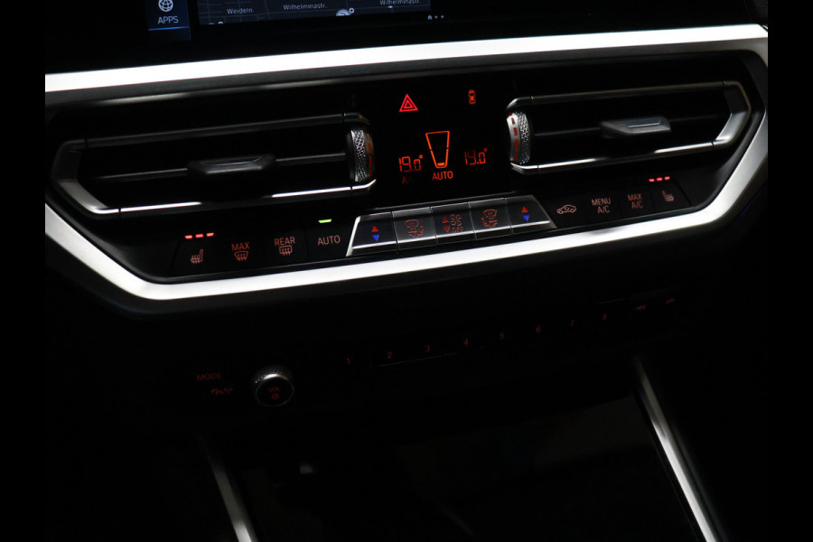 BMW 3 Serie Touring 330e eDrive M Sport [CAMERA, APPLE CARPLAY, ANDROID, TREKHAAK, CRUISE, STOELVERWARMING, ELEKTRISCHE ACHTERKLEP, PDC, NAVIGATIE, NIEUWSTAAT]