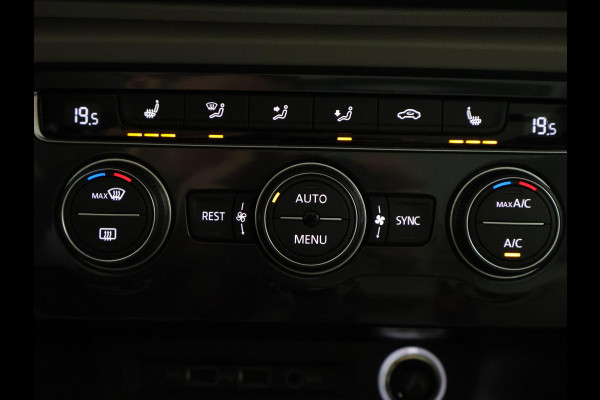 Volkswagen Tiguan 2.0 TSI 4Motion Highline Business Automaat | 360° Camera | Trekhaak | Vol leer | Stoelverwarming | Schuif-/Kanteldak |