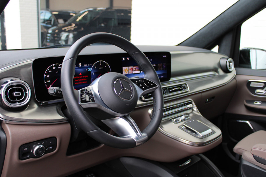 Mercedes-Benz V-Klasse 300d / Exclusive / 6 Persoons / Luchtvering / Pano / INCL BTW-BPM / 2x Elec Schuifd / 360 Cam / Burmester / Vol Opties / NIEUW!!