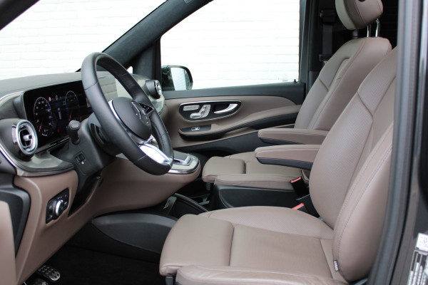 Mercedes-Benz V-Klasse 300d / Exclusive / 6 Persoons / Luchtvering / Pano / INCL BTW-BPM / 2x Elec Schuifd / 360 Cam / Burmester / Vol Opties / NIEUW!!