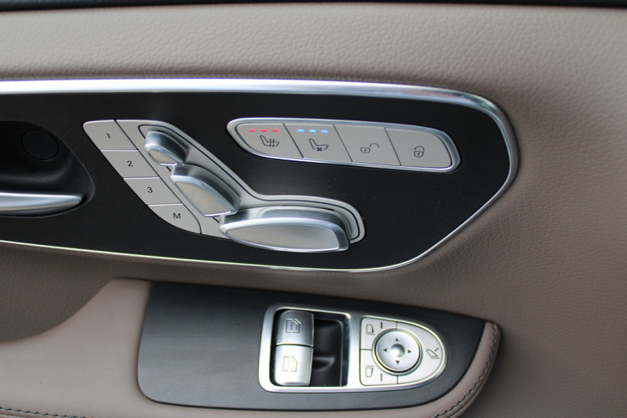 Mercedes-Benz V-Klasse 300d / Exclusive / 6 Persoons / Luchtvering / Pano / INCL BTW-BPM / 2x Elec Schuifd / 360 Cam / Burmester / Vol Opties / NIEUW!!