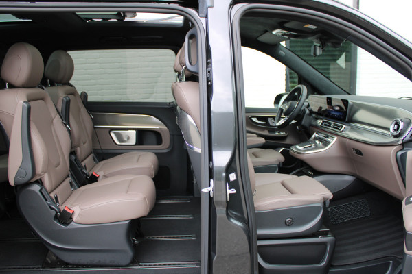 Mercedes-Benz V-Klasse 300d / Exclusive / 6 Persoons / Luchtvering / Pano / INCL BTW-BPM / 2x Elec Schuifd / 360 Cam / Burmester / Vol Opties / NIEUW!!