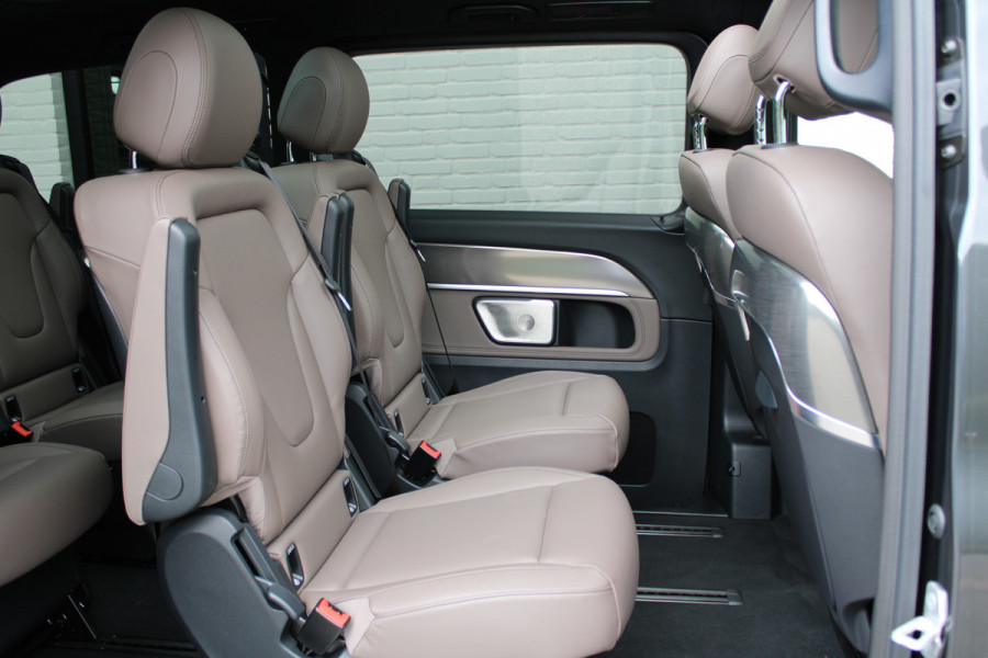 Mercedes-Benz V-Klasse 300d / Exclusive / 6 Persoons / Luchtvering / Pano / INCL BTW-BPM / 2x Elec Schuifd / 360 Cam / Burmester / Vol Opties / NIEUW!!
