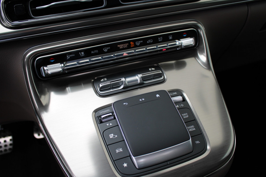 Mercedes-Benz V-Klasse 300d / Exclusive / 6 Persoons / Luchtvering / Pano / INCL BTW-BPM / 2x Elec Schuifd / 360 Cam / Burmester / Vol Opties / NIEUW!!