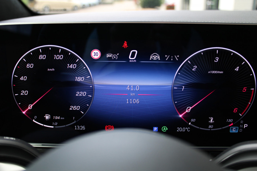 Mercedes-Benz V-Klasse 300d / Exclusive / 6 Persoons / Luchtvering / Pano / INCL BTW-BPM / 2x Elec Schuifd / 360 Cam / Burmester / Vol Opties / NIEUW!!