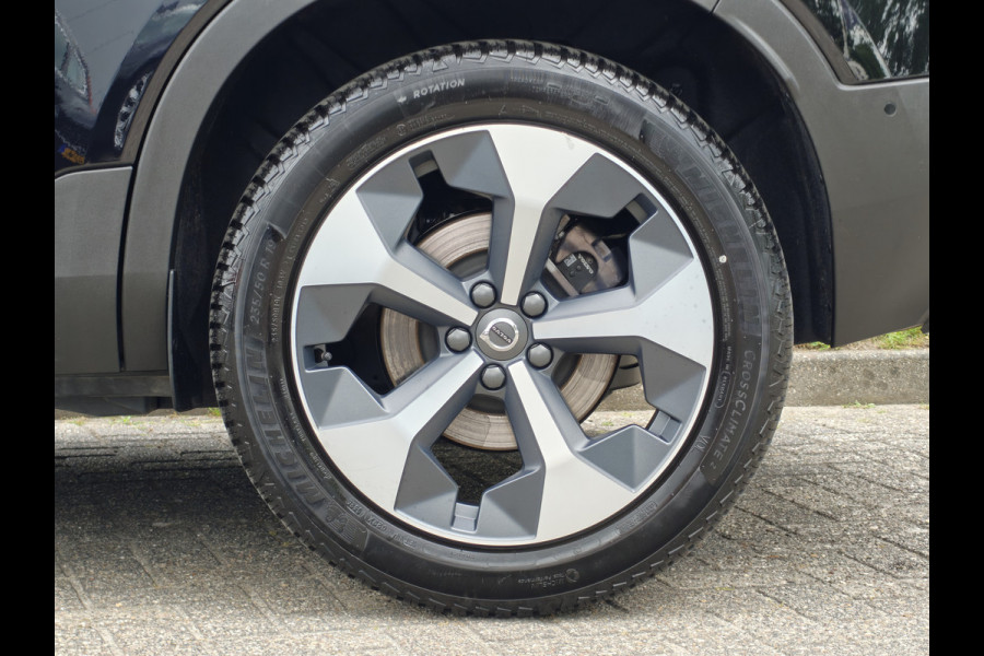 Volvo XC40 B3 177PK Automaat Plus Dark | H&K | Elektr. Stoelen | Verw. voorstoelen | ACC | 19'' |