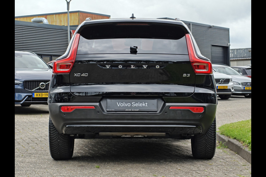 Volvo XC40 B3 177PK Automaat Plus Dark | H&K | Elektr. Stoelen | Verw. voorstoelen | ACC | 19'' |