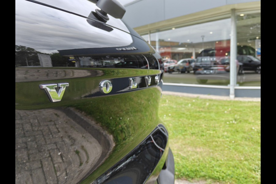 Volvo XC40 B3 177PK Automaat Plus Dark | H&K | Elektr. Stoelen | Verw. voorstoelen | ACC | 19'' |