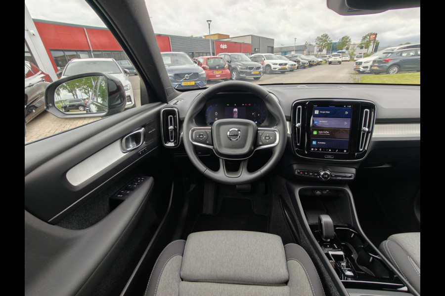 Volvo XC40 B3 177PK Automaat Plus Dark | H&K | Elektr. Stoelen | Verw. voorstoelen | ACC | 19'' |