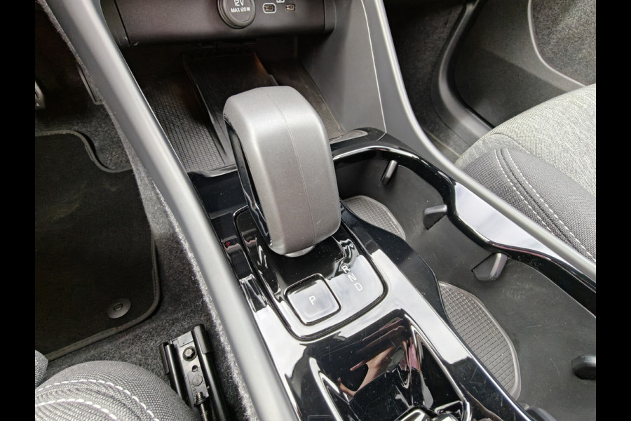 Volvo XC40 B3 177PK Automaat Plus Dark | H&K | Elektr. Stoelen | Verw. voorstoelen | ACC | 19'' |