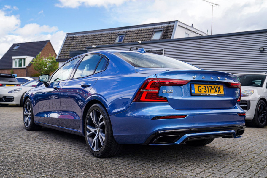 Volvo S60 2.0 T4 R-Design | Luxe R-design stoelen | Trekhaak | Memory stoelen | Camera | Carplay