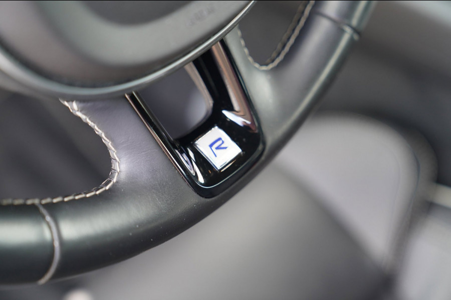 Volvo S60 2.0 T4 R-Design | Luxe R-design stoelen | Trekhaak | Memory stoelen | Camera | Carplay