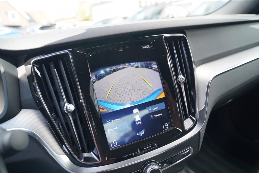 Volvo S60 2.0 T4 R-Design | Luxe R-design stoelen | Trekhaak | Memory stoelen | Camera | Carplay